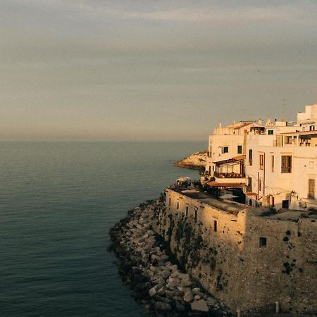 Tra Cielo E Mare Hotel Vieste Bagian luar foto