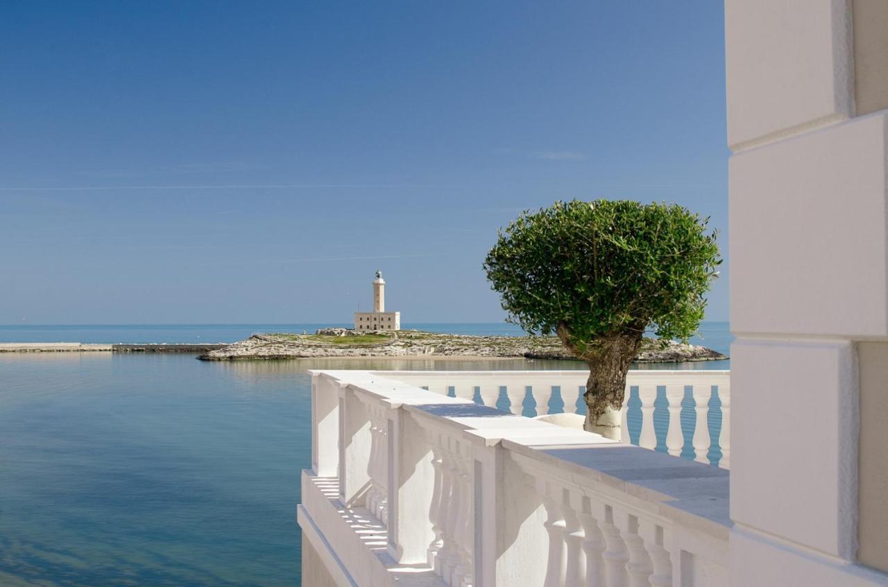 Tra Cielo E Mare Hotel Vieste Bagian luar foto