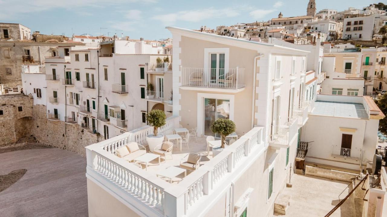 Tra Cielo E Mare Hotel Vieste Bagian luar foto