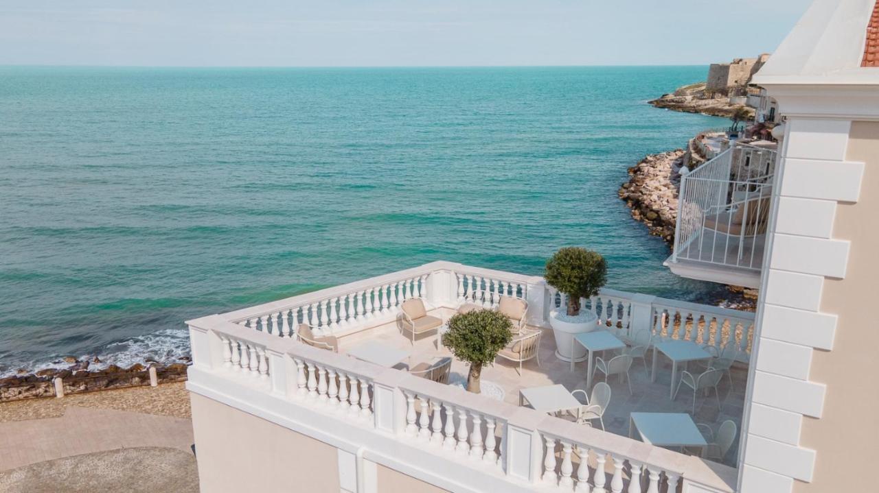 Tra Cielo E Mare Hotel Vieste Bagian luar foto