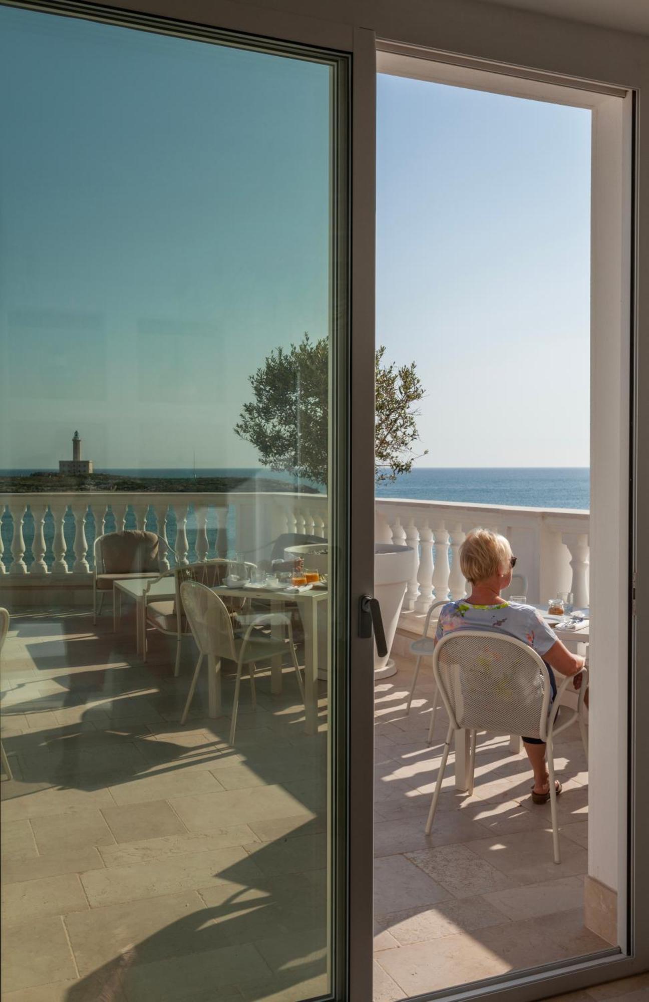 Tra Cielo E Mare Hotel Vieste Bagian luar foto