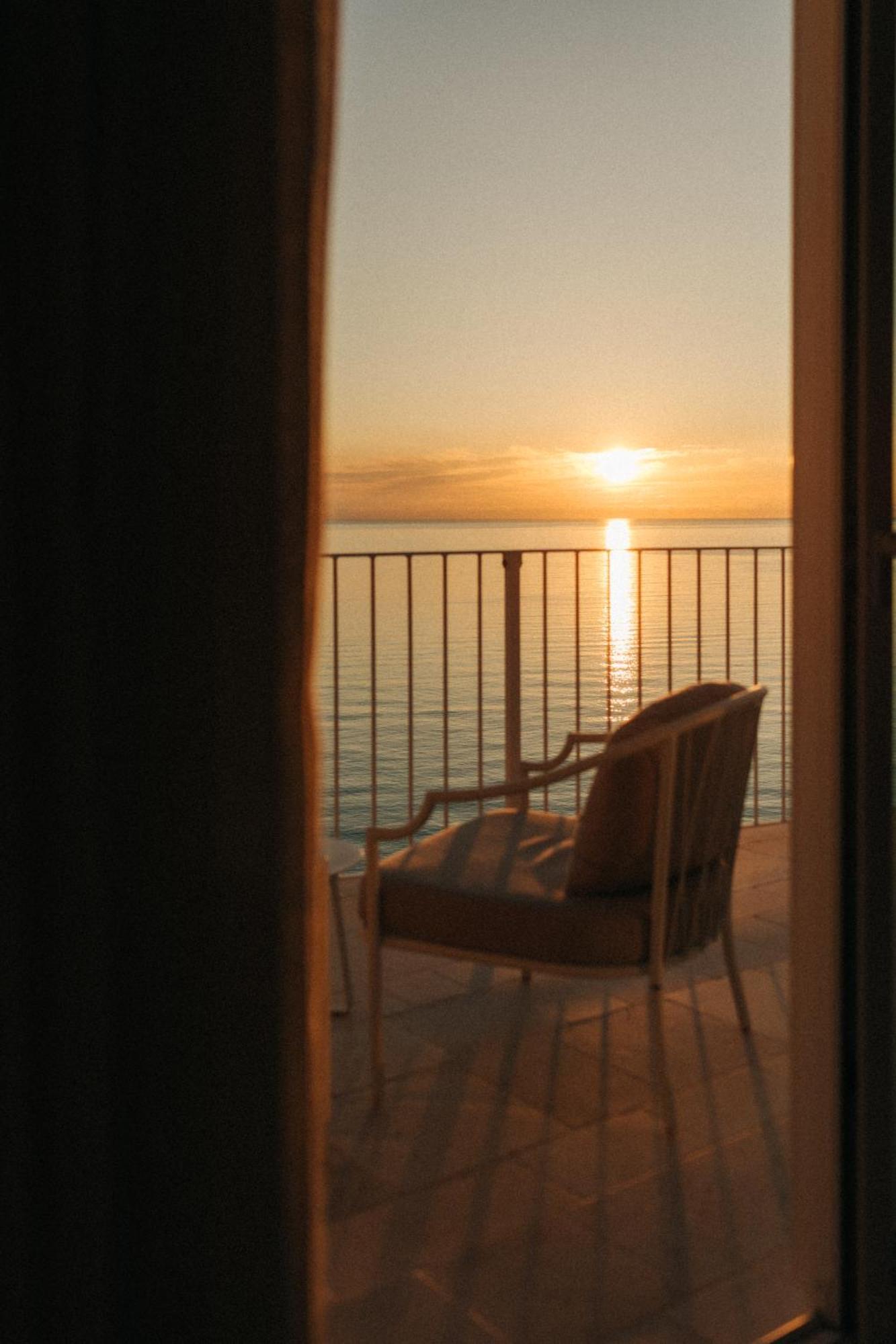Tra Cielo E Mare Hotel Vieste Bagian luar foto