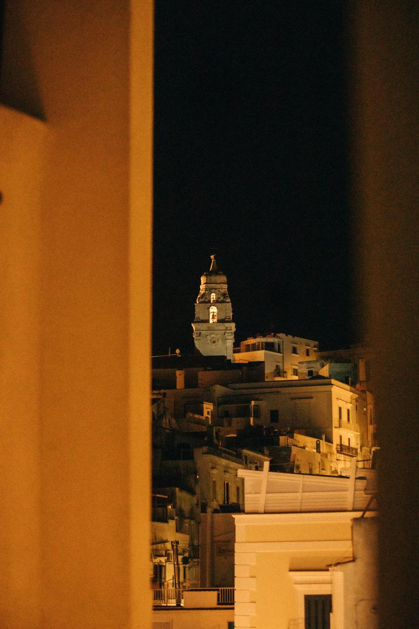 Tra Cielo E Mare Hotel Vieste Bagian luar foto