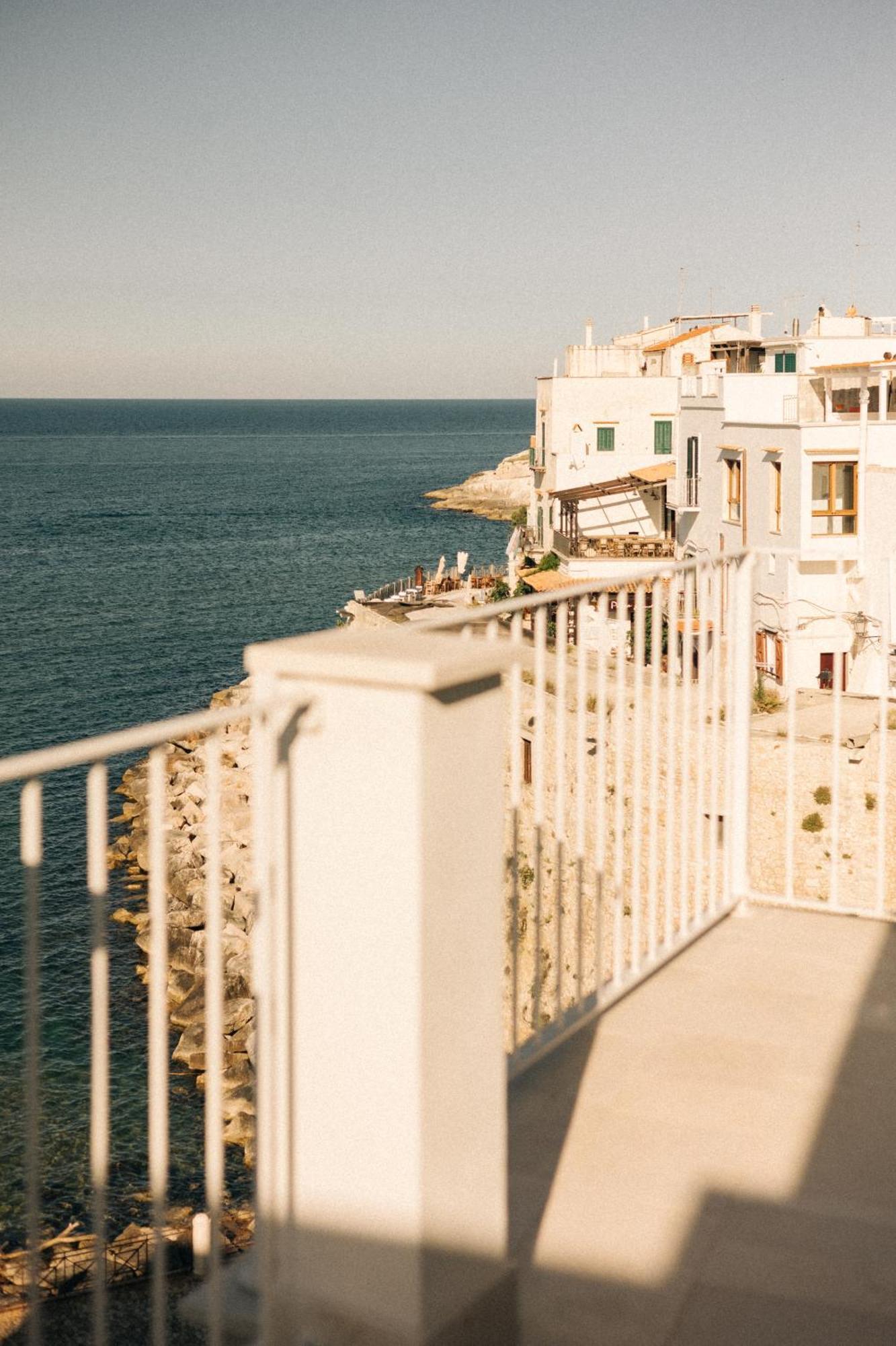 Tra Cielo E Mare Hotel Vieste Bagian luar foto