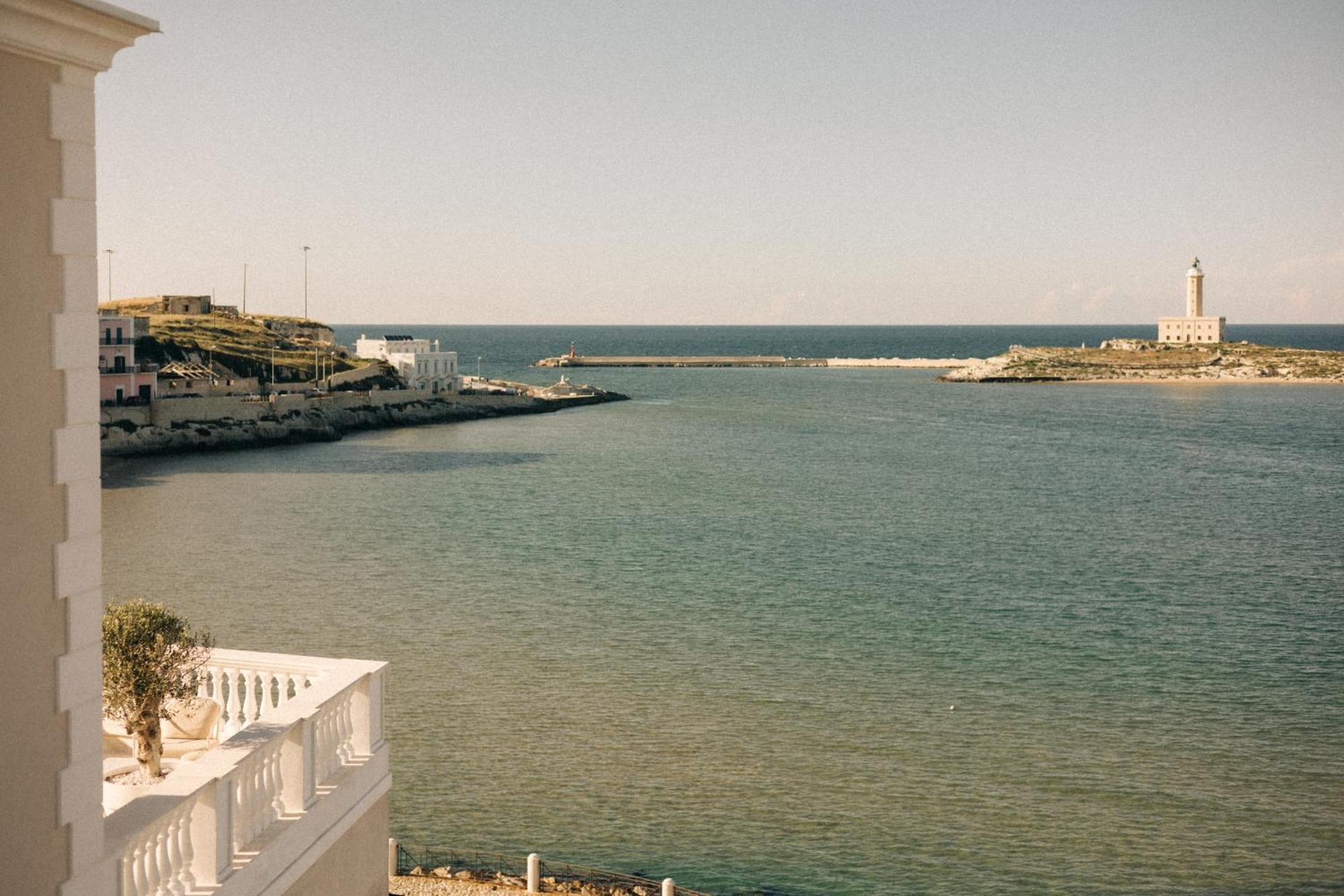 Tra Cielo E Mare Hotel Vieste Bagian luar foto